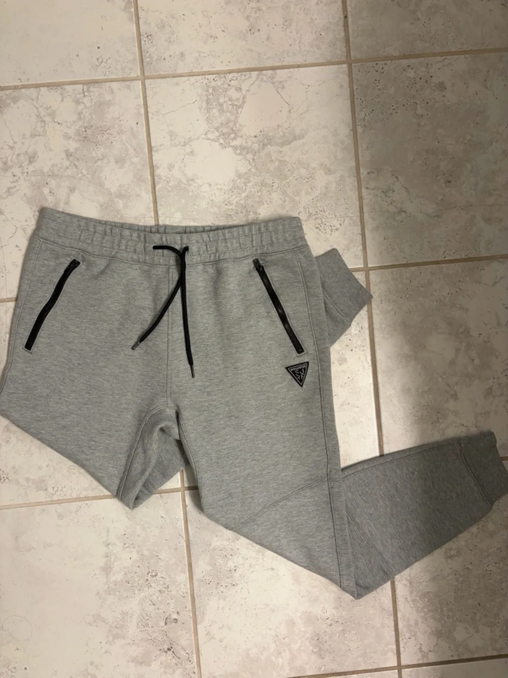 Hollister | Men’s Grey Jogger Sweatpants | Sz M - Picture 2 of 6